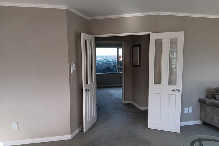 Photo of property in 187 The Parade, Island Bay, Wellington, 6023