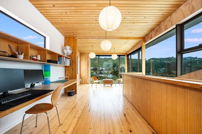 Photo of property in 17 Dover Street, Island Bay, Wellington, 6023