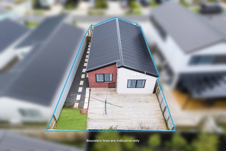 Photo of property in 9 Puwha Street, Massey, Auckland, 0614