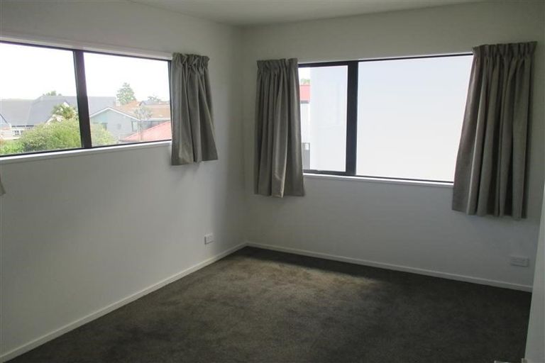 Photo of property in 2/87 Mandeville Street, Riccarton, Christchurch, 8011