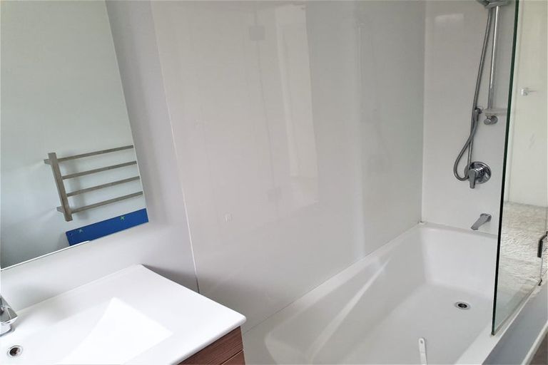 Photo of property in 564f1- Fergusson Drive, Trentham, Upper Hutt, 5018