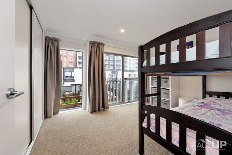 Photo of property in 43 Mapou Road, Hobsonville, Auckland, 0616