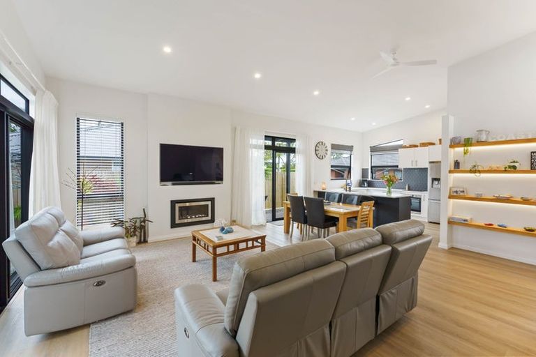 Photo of property in 27a Parata Street, Waikanae, 5036