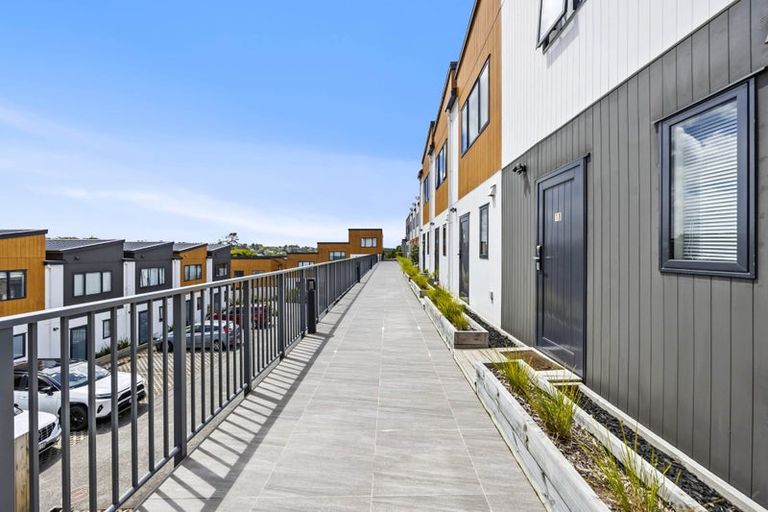 Photo of property in Rf202b, 16/18 Hewlett Road, Massey, Auckland, 0614