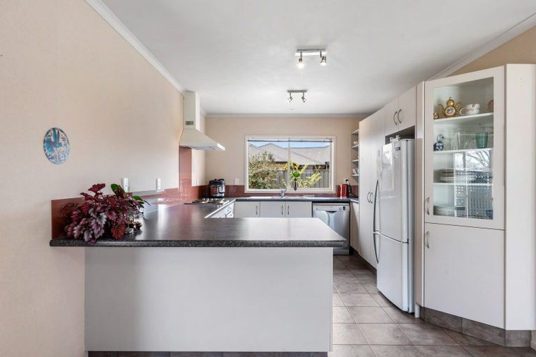 Photo of property in 8 Cape Place, Poraiti, Napier, 4112
