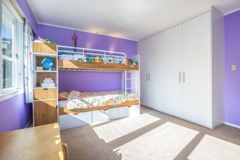 Photo of property in 9 Brora Crescent, Papakowhai, Porirua, 5024