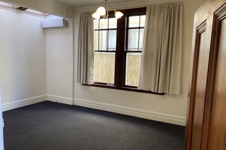 Photo of property in 17 Colombo Street, Newtown, Wellington, 6021