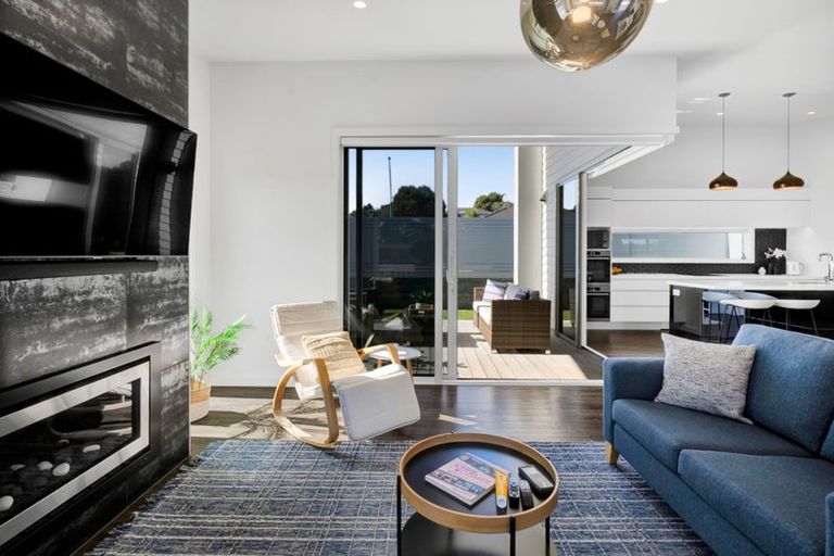 Photo of property in 54 Ainslee Street, Highlands Park, New Plymouth, 4312