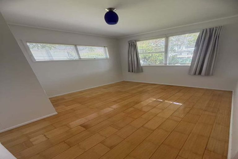 Photo of property in 18a Dallinghoe Crescent, Milford, Auckland, 0620