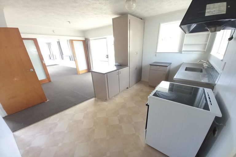 Photo of property in 13 Mayville Avenue, New Lynn, Auckland, 0600