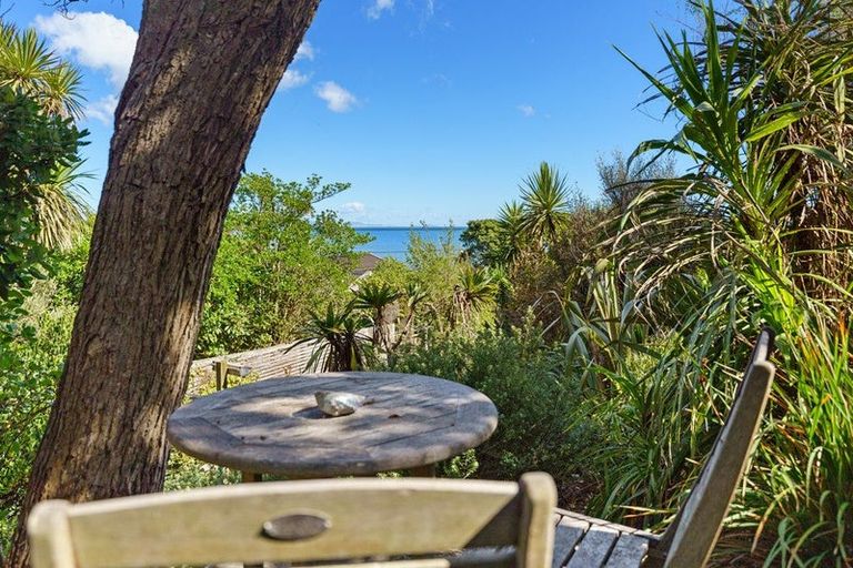 Photo of property in 34 The Parade, Paekakariki, 5034