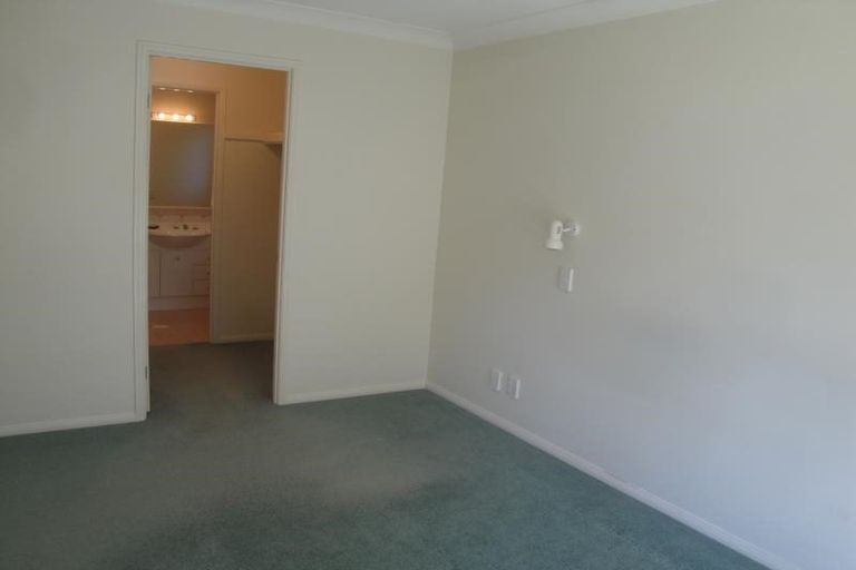 Photo of property in St Lukes Close, 41f Pehi Kupa Street, Waikanae, 5036