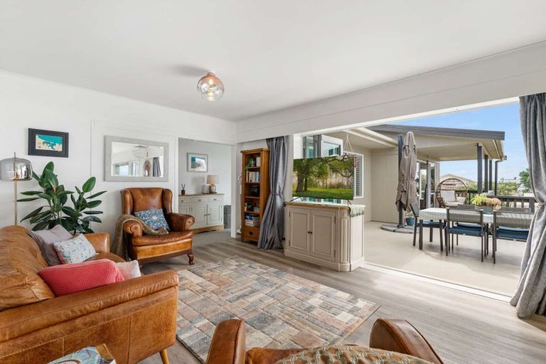 Photo of property in 49 Harbour Road, Ohope, 3121