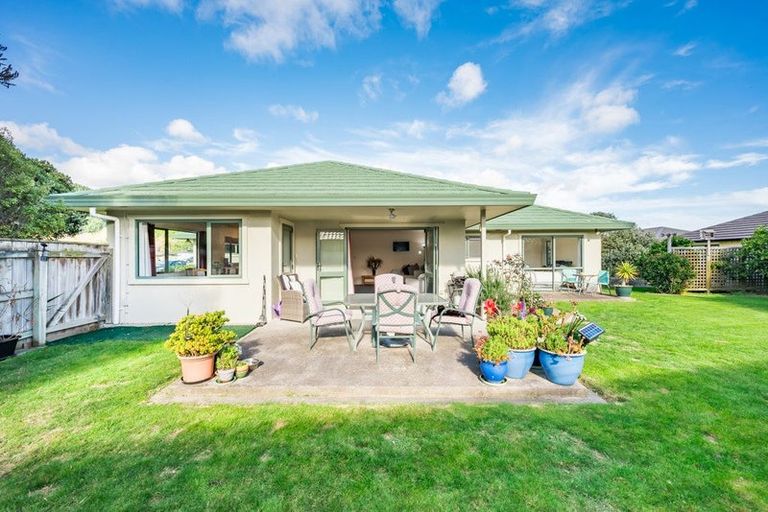Photo of property in 71 Awatea Avenue, Paraparaumu, 5032