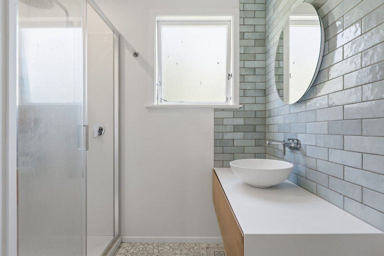 Photo of property in 37 Glenn Terrace, Otumoetai, Tauranga, 3110