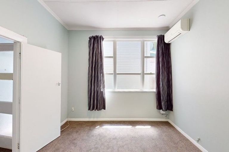 Photo of property in 174 Aro Street, Aro Valley, Wellington, 6021