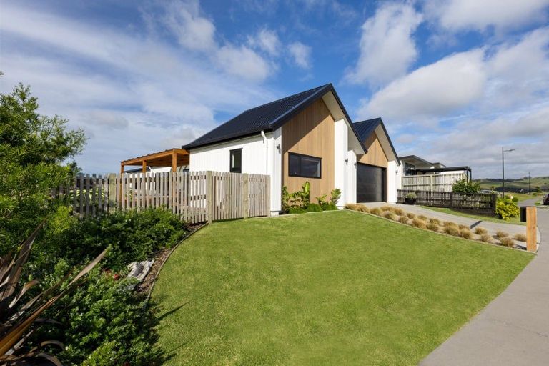 Photo of property in 101 Rangitahi Road, Raglan, 3225