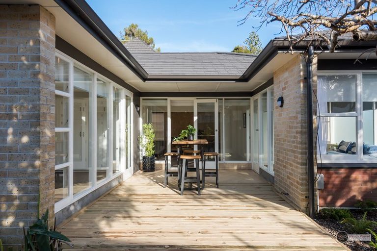Photo of property in 2 Harley Grove, Boulcott, Lower Hutt, 5010