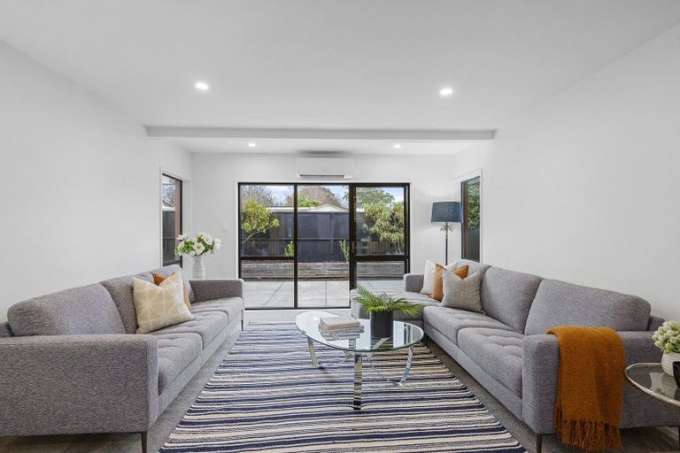 Photo of property in 49 Searells Road, Strowan, Christchurch, 8052