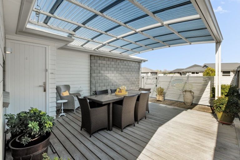 Photo of property in 20 Marion Crescent, Papamoa Beach, Papamoa, 3118