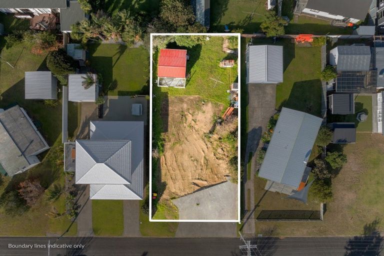 Photo of property in 210 Hauturu Street, Whangamata, 3620
