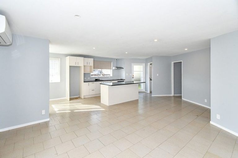 Photo of property in 120 Hillcrest Road, Papatoetoe, Auckland, 2025