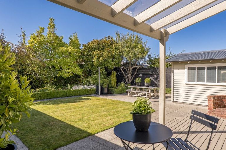 Photo of property in 77 Derby Street, St Albans, Christchurch, 8014