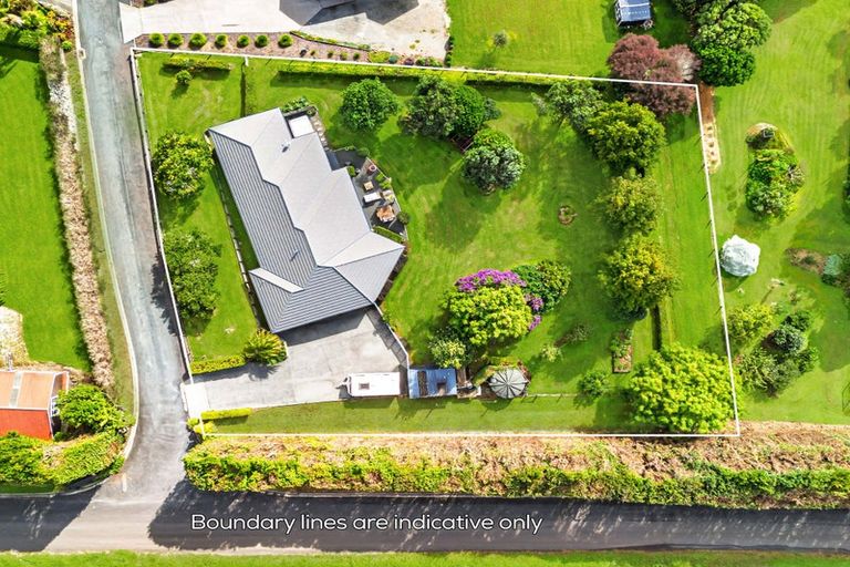 Photo of property in 2 Crackerjack Crescent, Kerikeri, 0293