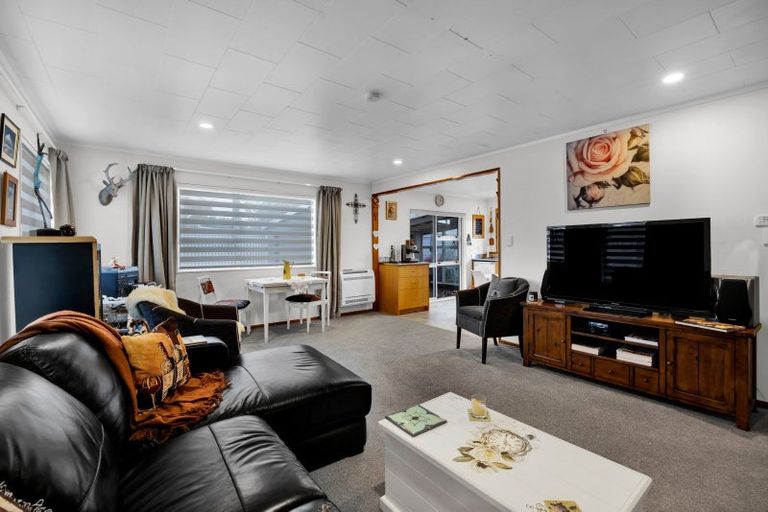 Photo of property in 24b Surrey Street, Hawera, 4610