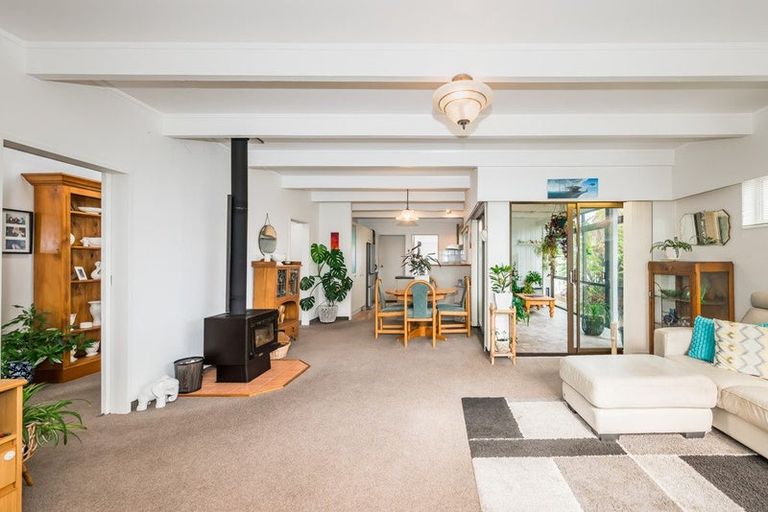 Photo of property in 30 Rimu Street, Waikanae, 5036