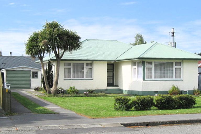 Photo of property in 24 Cridland Street West, Kaiapoi, 7630