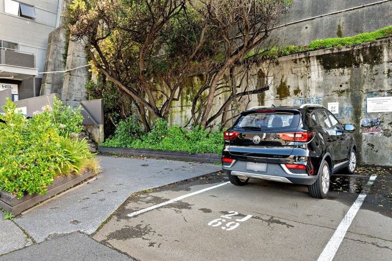 Photo of property in Qba Apartments, 2j/51 Webb Street, Mount Cook, Wellington, 6011