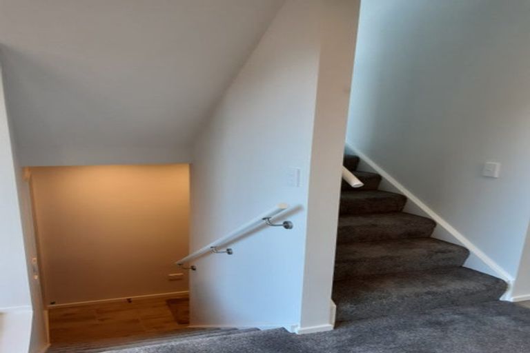Photo of property in 31 Percy Dyett Drive, Karori, Wellington, 6012