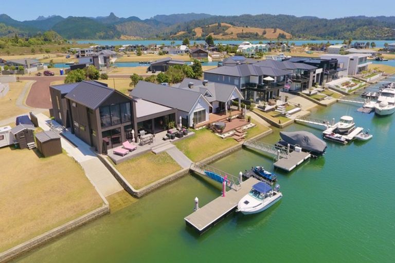 Photo of property in 118 Motu Iti, Pauanui, Hikuai, 3579