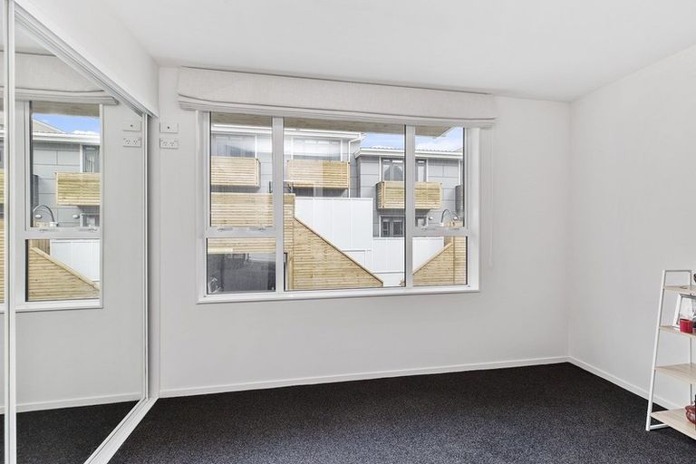 Photo of property in Pirie Street Townhouses, 19/35u Pirie Street, Mount Victoria, Wellington, 6011
