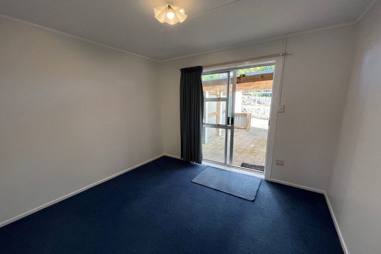 Photo of property in 16 Carlton Terrace, Westown, New Plymouth, 4310