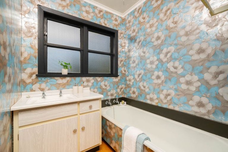 Photo of property in 179 Broderick Road, Johnsonville, Wellington, 6037