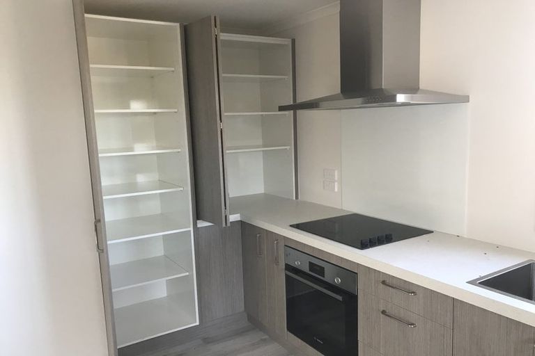 Photo of property in 38 Tree View Avenue, Glenfield, Auckland, 0629