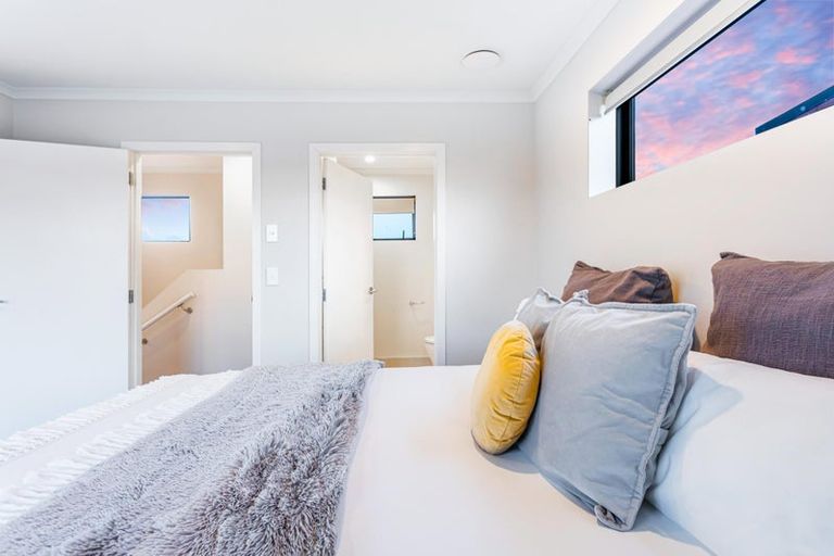 Photo of property in 5/89 Hobsonville Point Road, Hobsonville, Auckland, 0616