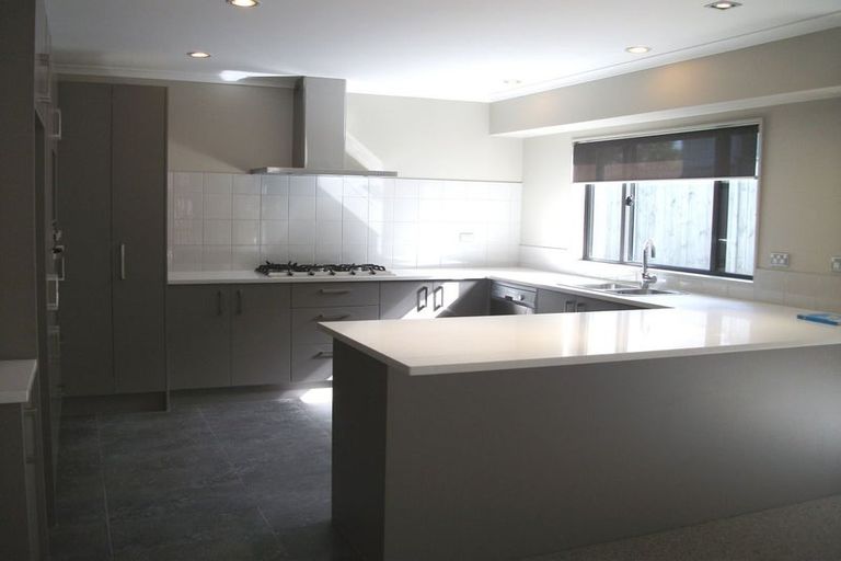 Photo of property in 8 Citron Court, Flat Bush, Auckland, 2016