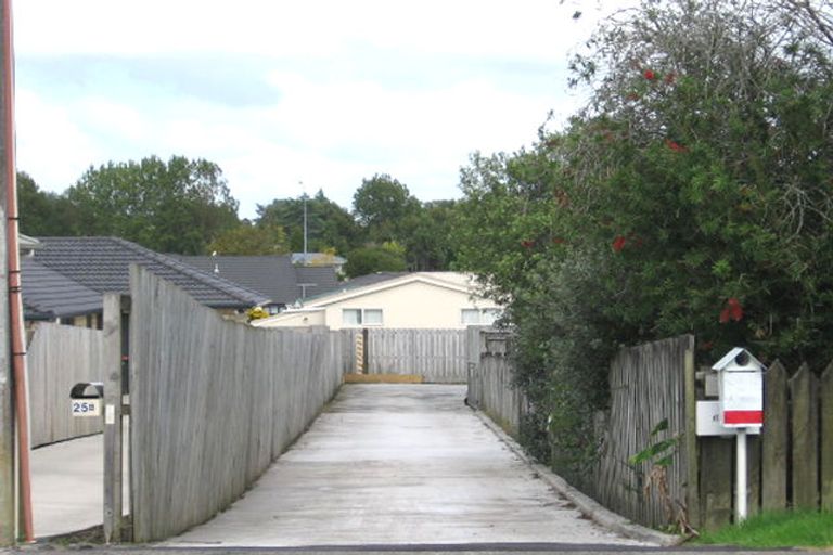 Photo of property in 23 Woodside Road, Massey, Auckland, 0614