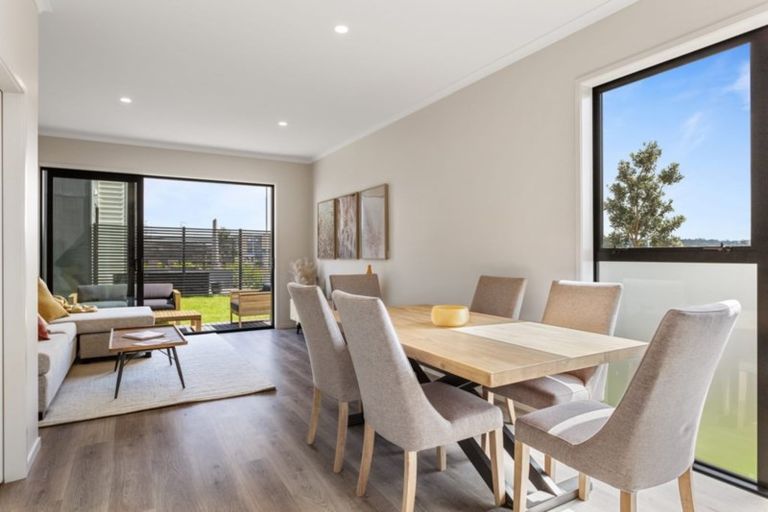 Photo of property in 22 Peihana Road, Hobsonville, Auckland, 0616