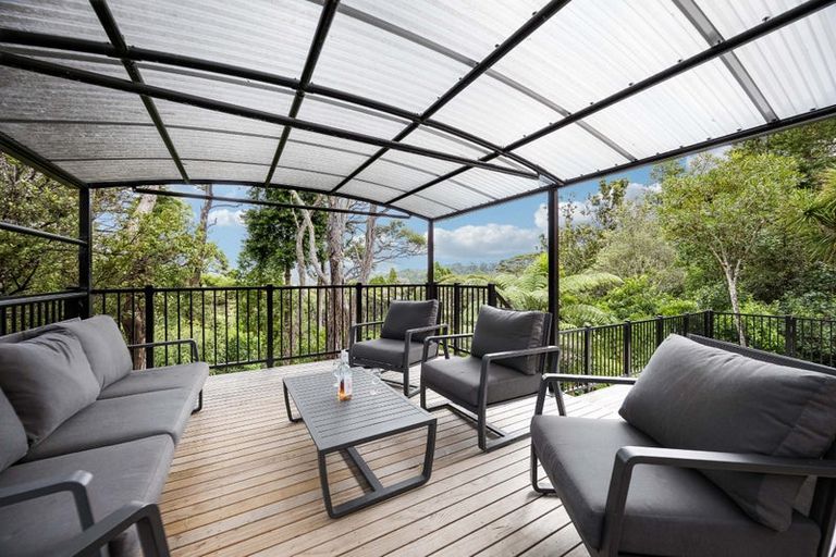 Photo of property in 72 Crows Road, Swanson, Auckland, 0614