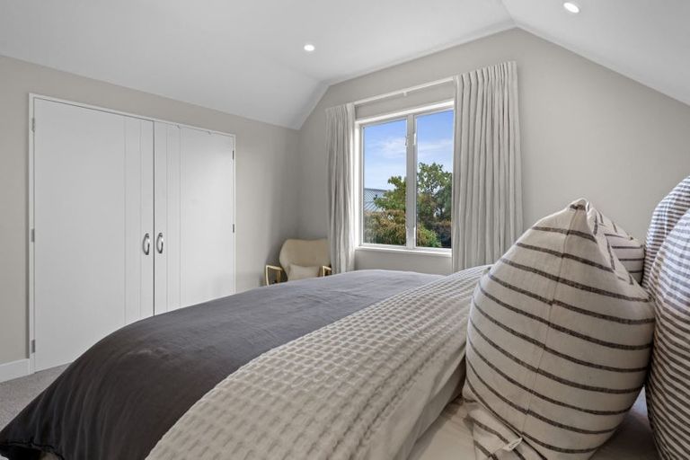 Photo of property in 17 Innes Road, St Albans, Christchurch, 8052