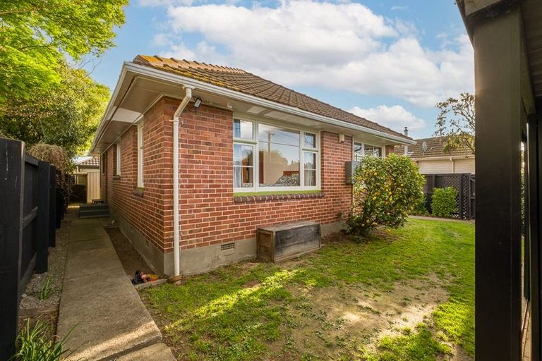 Photo of property in 1/31a Worthy Street, Ilam, Christchurch, 8041