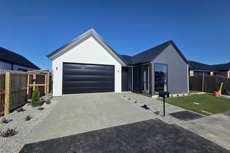 Photo of property in 12 Benrogan Drive, Halswell, Christchurch, 8025