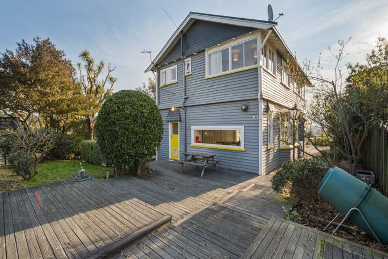 Photo of property in 83 Hackthorne Road, Cashmere, Christchurch, 8022