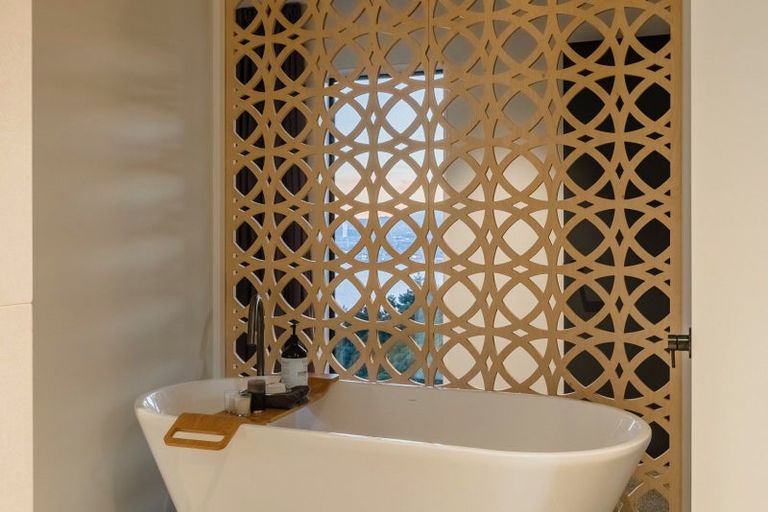 Photo of property in 14 Shalimar Crescent, Khandallah, Wellington, 6035