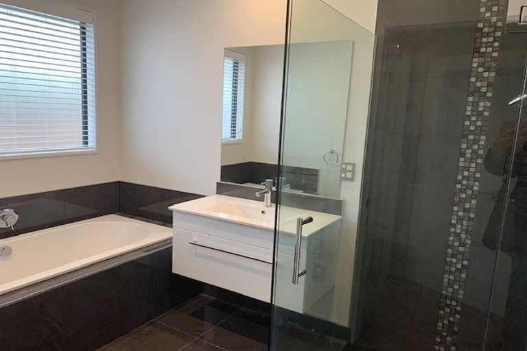 Photo of property in 5 Urihia Street, Marshland, Christchurch, 8083