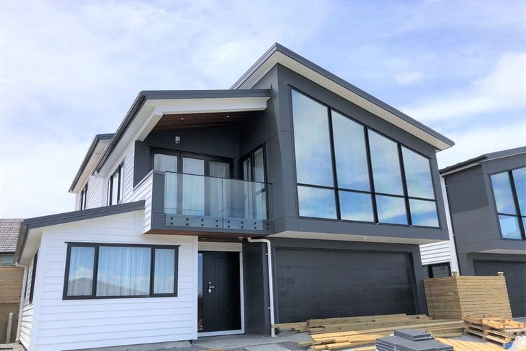 Photo of property in 129a Alec Craig Way, Gulf Harbour, Whangaparaoa, 0930